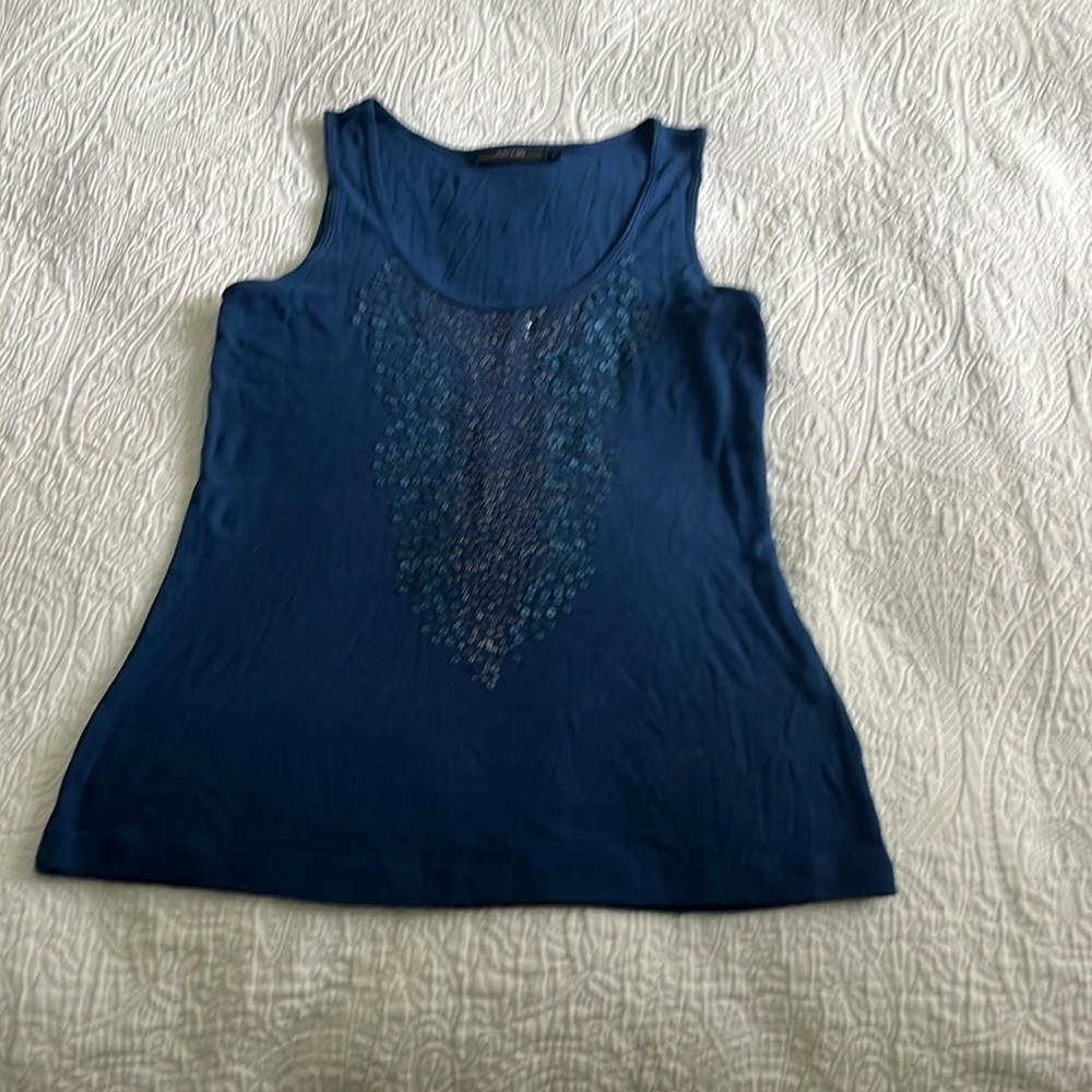 Woman’s tank